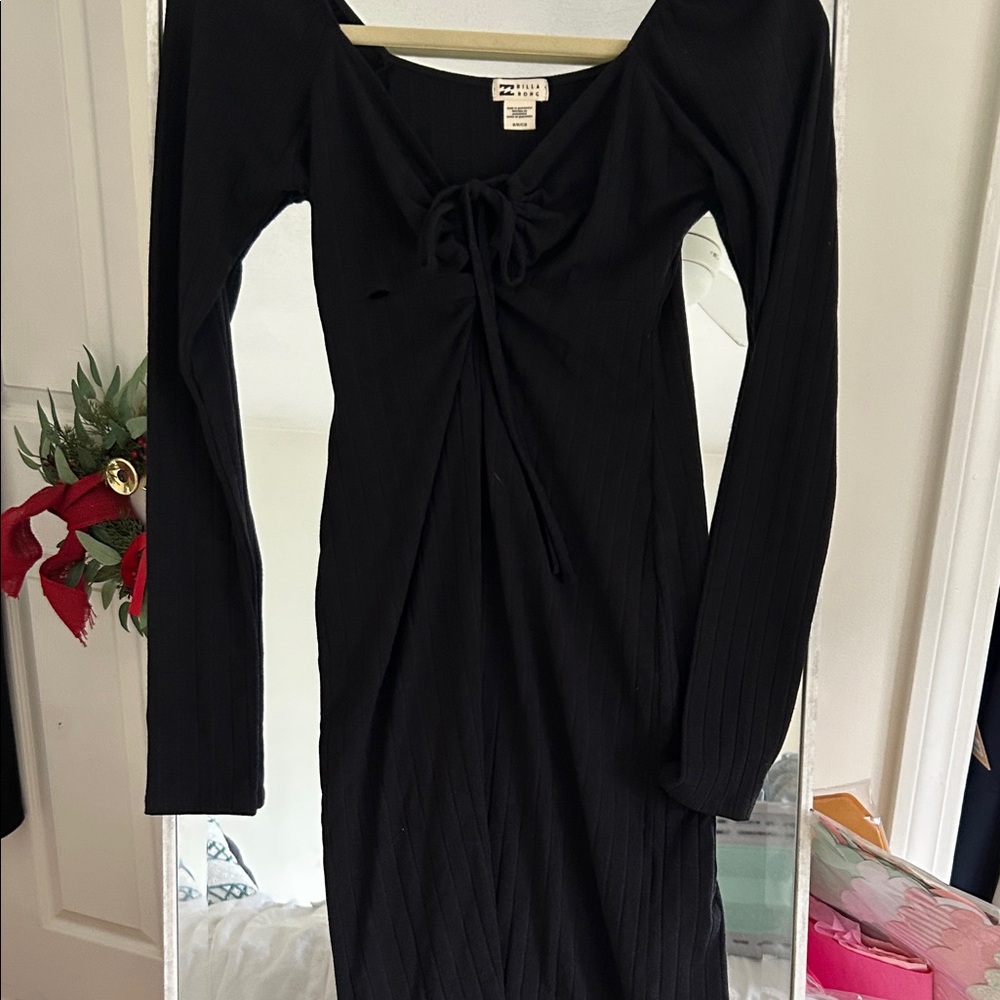 Billabong Elegant Black Long Sleeve Dress